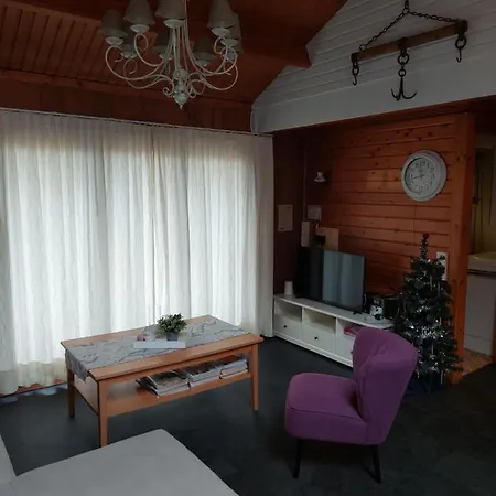 172 - La Boverie Chalet